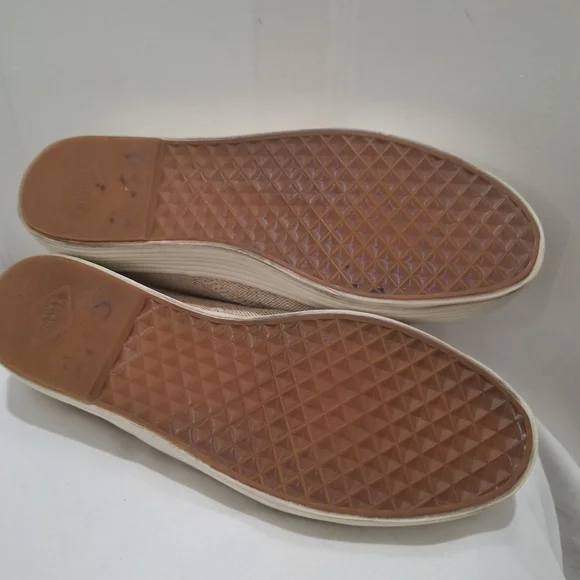 Aerosols Beige Tennis Shoe Style Size 6.5 - Picture 6 of 7